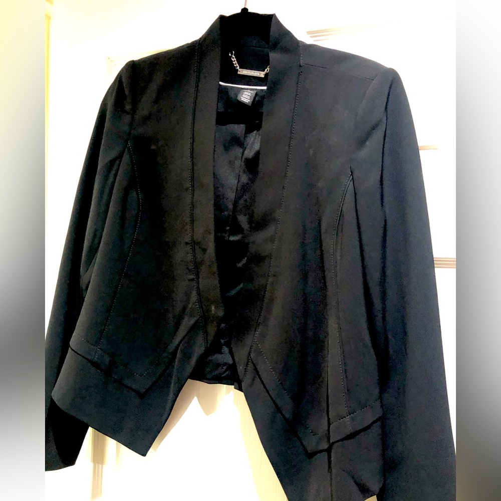 White House Black market cropped blazer